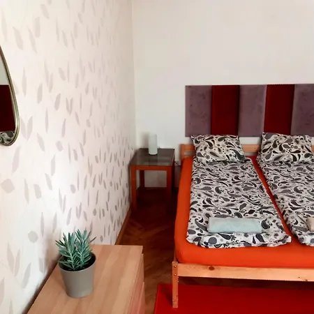 Vinohrady Garden Apartment