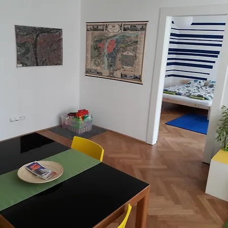 Vinohrady Garden Apartment *