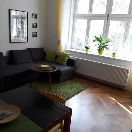 Apartment Vinohrady Garden *